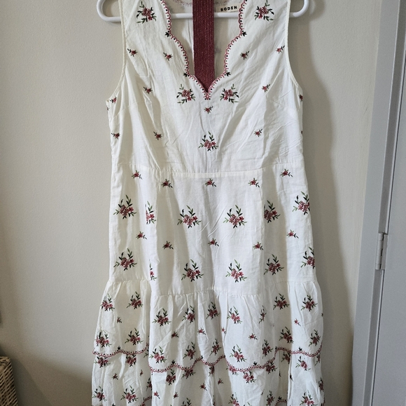 Size 16 Womens sleeveless long dress with belt - Picture 3 of 6